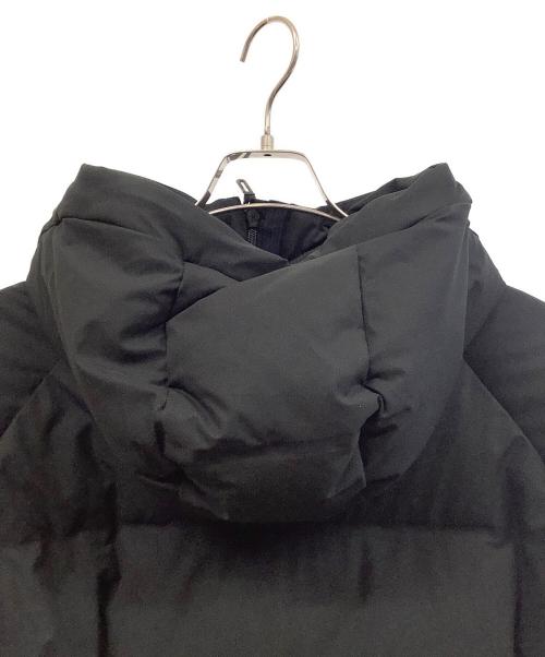 DESCENTE ALLTERRAIN（デザイント オルテライン）DESCENTE ALLTERRAIN (デザイント オルテライン) ダウンジャケット ブラックの古着・服飾アイテム