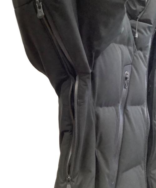 DESCENTE ALLTERRAIN（デザイント オルテライン）DESCENTE ALLTERRAIN (デザイント オルテライン) ダウンジャケット ブラックの古着・服飾アイテム