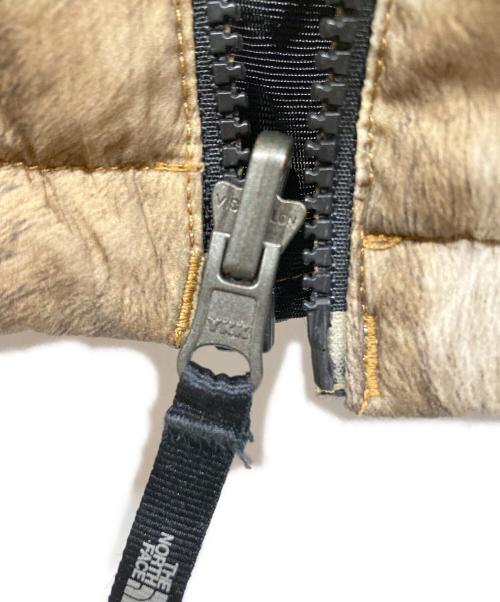 THE NORTH FACE（ザ ノース フェイス）THE NORTH FACE (ザ ノース フェイス) SUPREME (シュプリーム) ダウンベスト ブラウン×ブラック サイズ:Mの古着・服飾アイテム