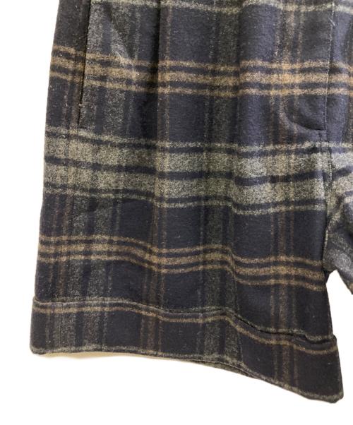PRADA（プラダ）PRADA (プラダ) ショートパンツ グレー サイズ:38の古着・服飾アイテム