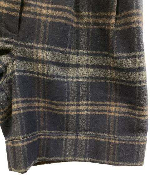 PRADA（プラダ）PRADA (プラダ) ショートパンツ グレー サイズ:38の古着・服飾アイテム