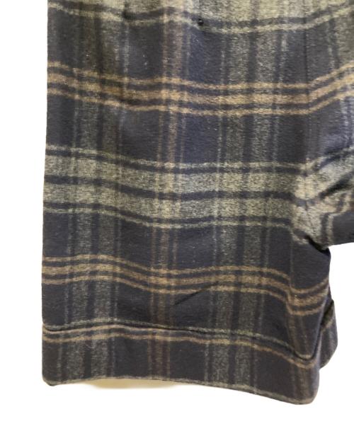 PRADA（プラダ）PRADA (プラダ) ショートパンツ グレー サイズ:38の古着・服飾アイテム