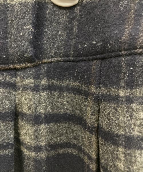 PRADA（プラダ）PRADA (プラダ) ショートパンツ グレー サイズ:38の古着・服飾アイテム