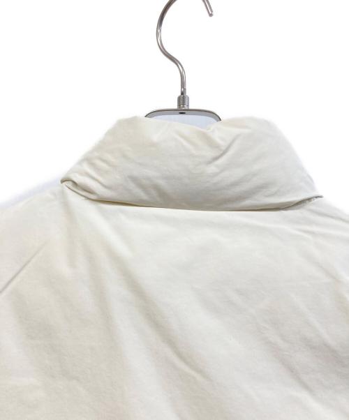 MARMOT（マーモット）MARMOT (マーモット) ETRE TOKYO (エトレトウキョウ) ダウンベスト ホワイト サイズ:Sの古着・服飾アイテム