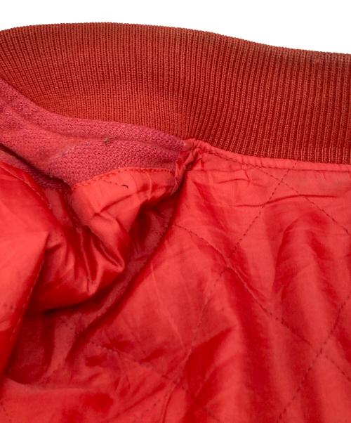 LEVI'S（リーバイス）LEVI'S (リーバイス) スタジャン オレンジ×ホワイト サイズ:XLの古着・服飾アイテム