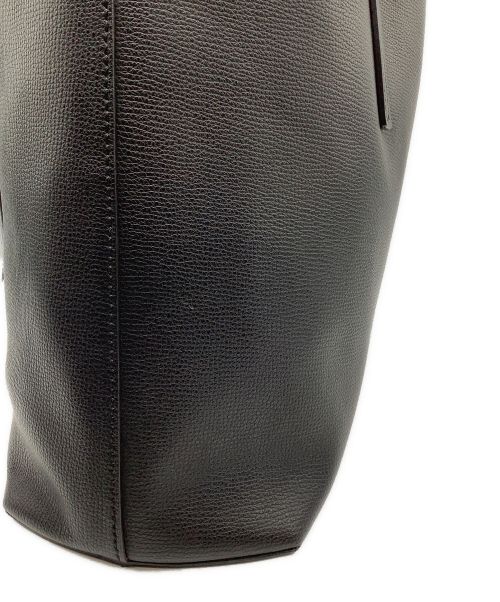 FENDI（フェンディ）FENDI (フェンディ) エフイズトートバッグ ブラックの古着・服飾アイテム