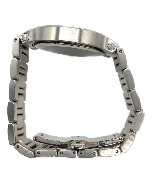 GUCCI（グッチ）GUCCI (グッチ) 腕時計 ブラック×シルバーの古着・服飾アイテム