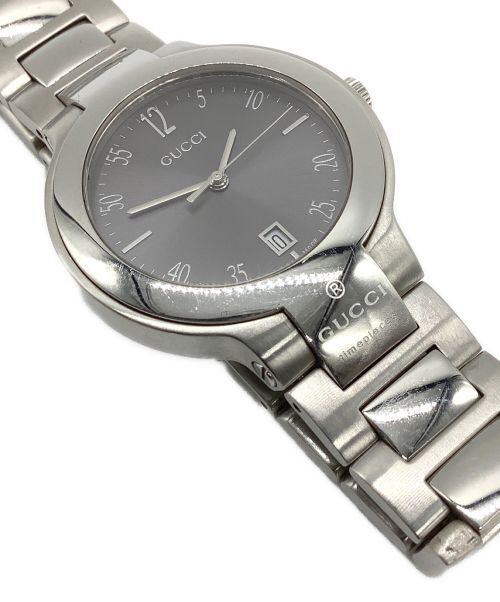 GUCCI（グッチ）GUCCI (グッチ) 腕時計 ブラック×シルバーの古着・服飾アイテム