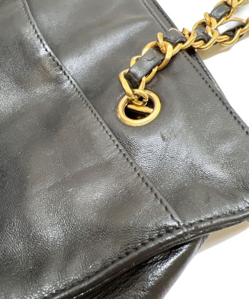 CHANEL（シャネル）CHANEL (シャネル) チェーンハンドルバッグ ブラックの古着・服飾アイテム