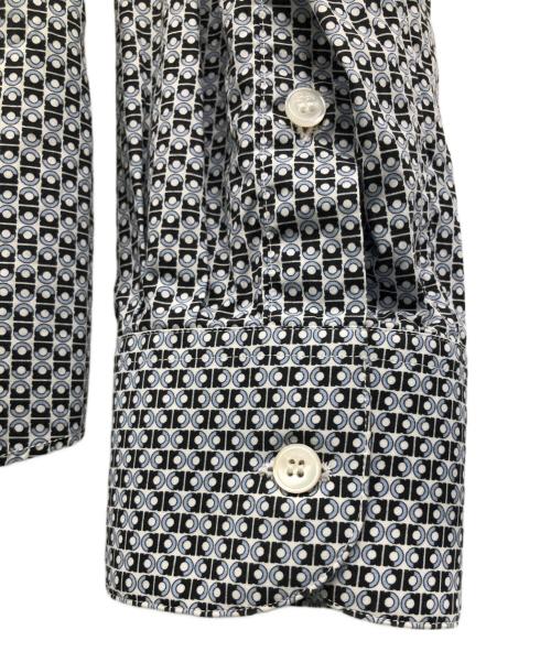 Salvatore Ferragamo（サルヴァトーレ フェラガモ）Salvatore Ferragamo (サルヴァトーレ フェラガモ) ガンチーニ総柄長袖シャツ スカイブルー×ブラック サイズ:Mの古着・服飾アイテム