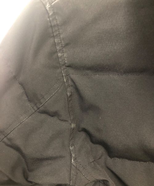 CANADA GOOSE（カナダグース）CANADA GOOSE (カナダグース) ダウンコート ブラック サイズ:Mの古着・服飾アイテム