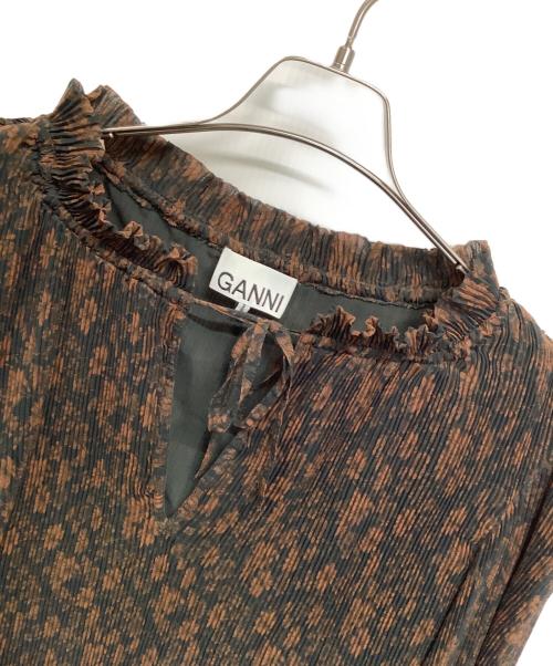 GANNI（ガニー）GANNI (ガニー) Pleated Georgette Blouse ブラウン サイズ:SIZE　36の古着・服飾アイテム