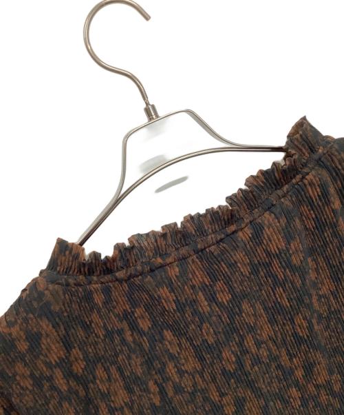 GANNI（ガニー）GANNI (ガニー) Pleated Georgette Blouse ブラウン サイズ:SIZE　36の古着・服飾アイテム