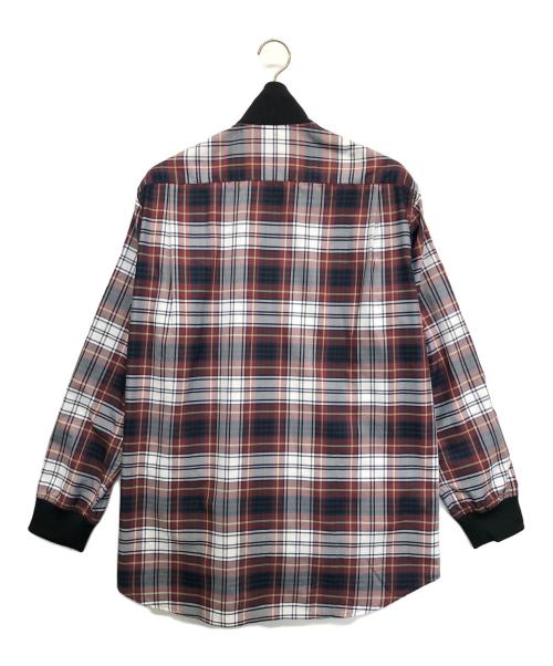 FRED PERRY（フレッドペリー）FRED PERRY (フレッドペリー) ジップブルゾン ブラウン×ホワイト サイズ:SIZE Mの古着・服飾アイテム