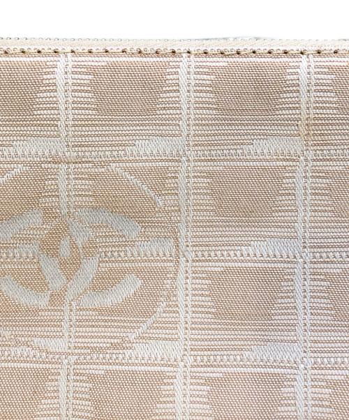 CHANEL（シャネル）CHANEL (シャネル) ポーチ ベージュの古着・服飾アイテム