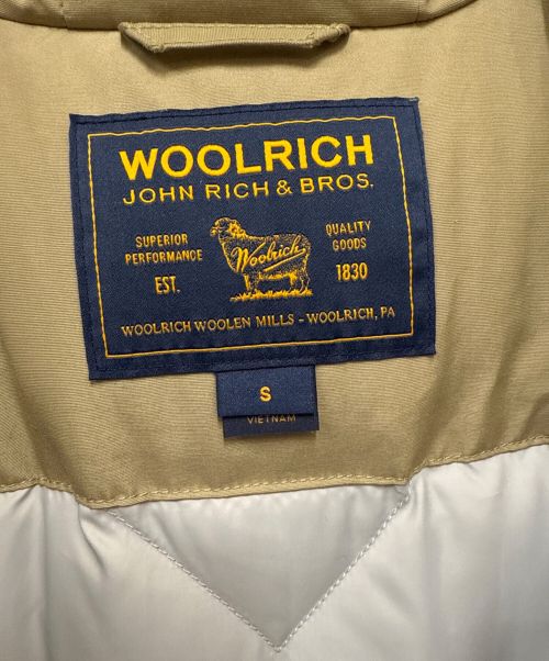 WOOLRICH（ウールリッチ）WOOLRICH (ウールリッチ) ダウンコート ブラウン サイズ:Sの古着・服飾アイテム