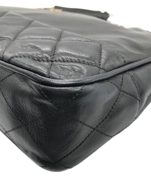 CHANEL（シャネル）CHANEL (シャネル) チェーンショルダーバッグ ブラックの古着・服飾アイテム