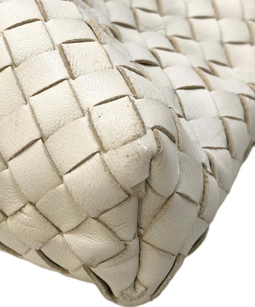 BOTTEGA VENETA（ボッテガベネタ）BOTTEGA VENETA (ボッテガベネタ) イントレチャートトートバッグ アイボリ‐の古着・服飾アイテム