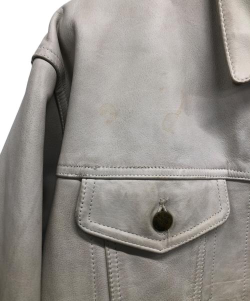 CHEVIGNON（シェビニオン）CHEVIGNON (シェビニオン) レザーブルゾン アイボリー サイズ:Lの古着・服飾アイテム