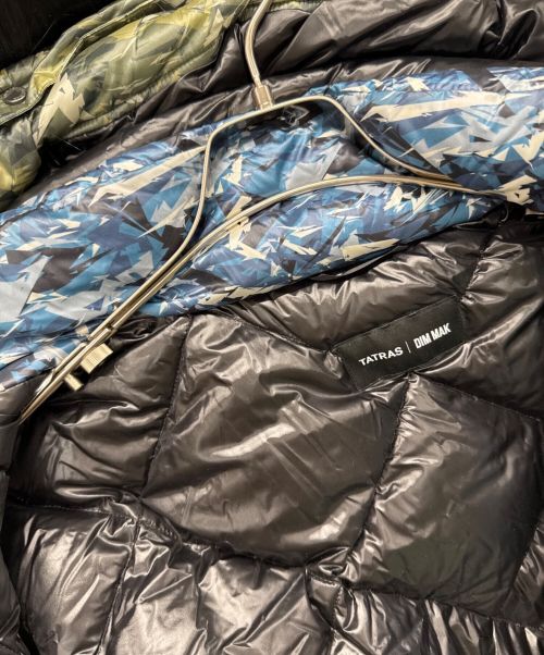 TATRAS（タトラス）TATRAS (タトラス) DIMMAK (ディム マック) ダウンジャケット ブルー×グリーン サイズ:SIZE 03 未使用品の古着・服飾アイテム
