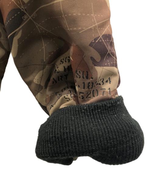 AVIREX（アヴィレックス）AVIREX (アヴィレックス) MULTI POCKETS STENCILジャケット ブラウン サイズ:SIZE　Mの古着・服飾アイテム