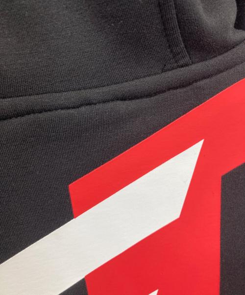 TOYOTA GAZOO Racing（トヨタガズーレーシング）TOYOTA GAZOO Racing (トヨタガズーレーシング) ジップアップパーカー ブラック×レッド サイズ:Sの古着・服飾アイテム