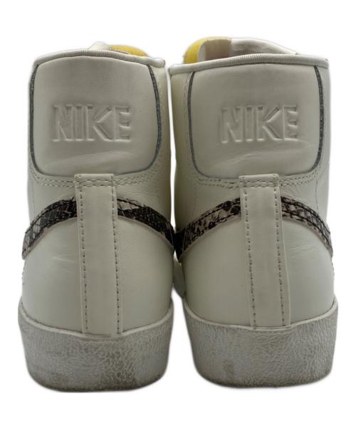 NIKE（ナイキ）NIKE (ナイキ) WMNS BLAZER MID 77 SE ホワイト サイズ:23.5の古着・服飾アイテム