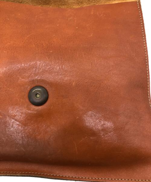 IL BISONTE（イル ビゾンテ）IL BISONTE (イル ビゾンテ) クラッチバッグ ブラウンの古着・服飾アイテム