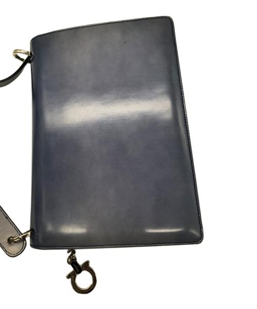 Salvatore Ferragamo（サルヴァトーレ フェラガモ）Salvatore Ferragamo (サルヴァトーレ フェラガモ) ショルダーバッグ ネイビーの古着・服飾アイテム