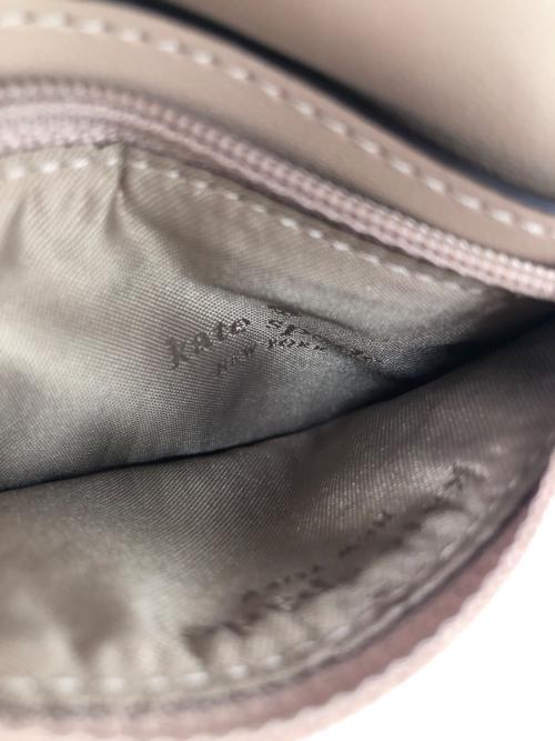 Kate Spade（ケイトスペード）Kate Spade (ケイトスペード) 2つ折り財布 ホワイトの古着・服飾アイテム