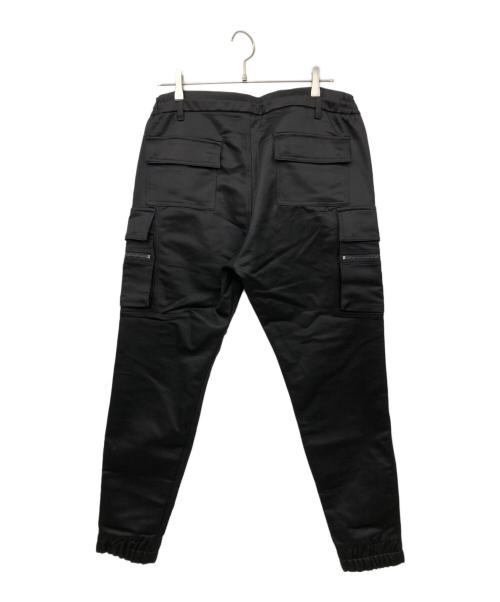 1PIU1UGUALE3 RELAX（ウノピゥウノウグァーレトレ リラックス）1PIU1UGUALE3 RELAX (ウノピゥウノウグァーレトレ リラックス) リラックススリムカーゴパンツ　USB-23093 ブラック サイズ:XL 未使用品の古着・服飾アイテム