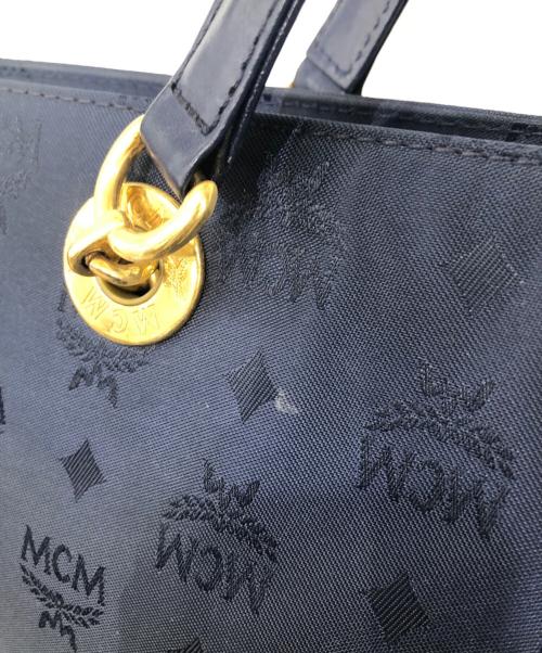 MCM（エムシーエム）MCM (エムシーエム) ナイロントートバッグ ネイビーの古着・服飾アイテム