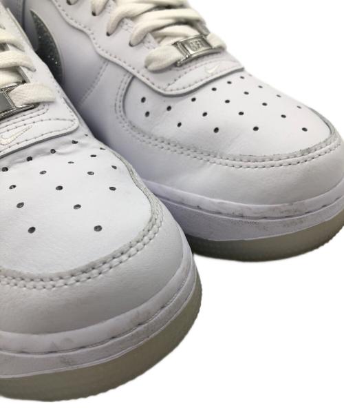 NIKE（ナイキ）NIKE (ナイキ) AIR FORCE 1 LOW ローカットスニーカー ホワイト×シルバー サイズ:7.5の古着・服飾アイテム
