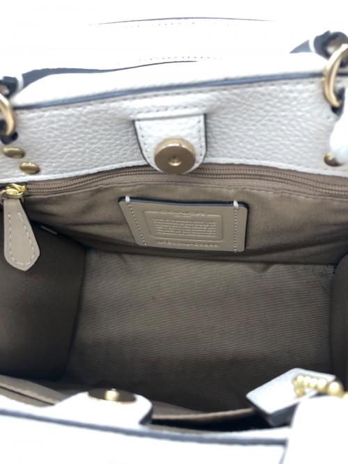 COACH（コーチ）COACH (コーチ) 2WAYショルダーバッグ アイボリーの古着・服飾アイテム