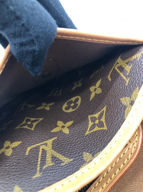 LOUIS VUITTON（ルイ ヴィトン）LOUIS VUITTON (ルイ ヴィトン) ショルダーバッグ ブラウンの古着・服飾アイテム