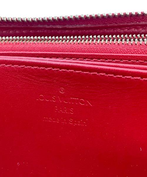 LOUIS VUITTON（ルイ ヴィトン）LOUIS VUITTON (ルイ ヴィトン) ラウンドファスナー財布　ヴェルニ レッドの古着・服飾アイテム