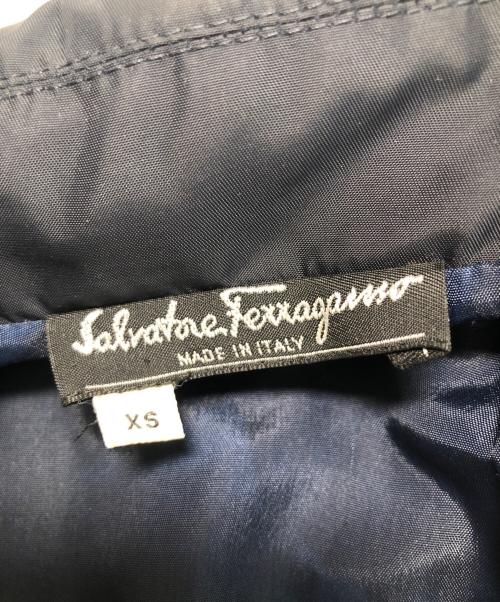 Salvatore Ferragamo（サルヴァトーレ フェラガモ）Salvatore Ferragamo (サルヴァトーレ フェラガモ) キルティングジャケット ネイビー サイズ:XSの古着・服飾アイテム