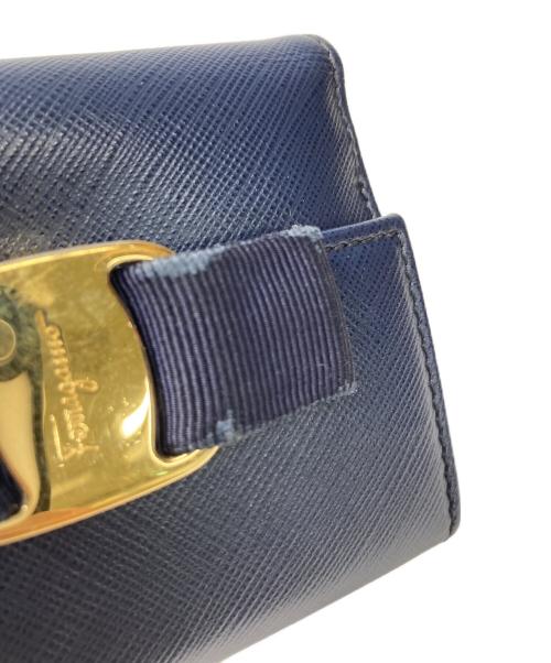 Salvatore Ferragamo（サルヴァトーレ フェラガモ）Salvatore Ferragamo (サルヴァトーレ フェラガモ) コンパクトウォレット ネイビーの古着・服飾アイテム