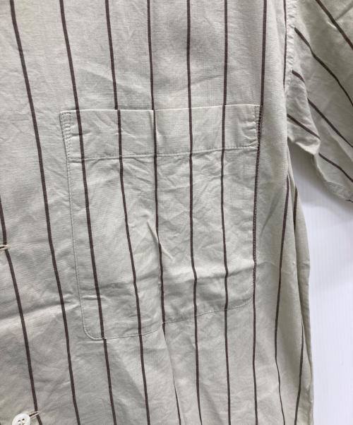 ISSEY MIYAKE MEN（イッセイミヤケメン）ISSEY MIYAKE MEN (イッセイミヤケメン) 半袖シャツ ベージュ サイズ:SIZE Mの古着・服飾アイテム