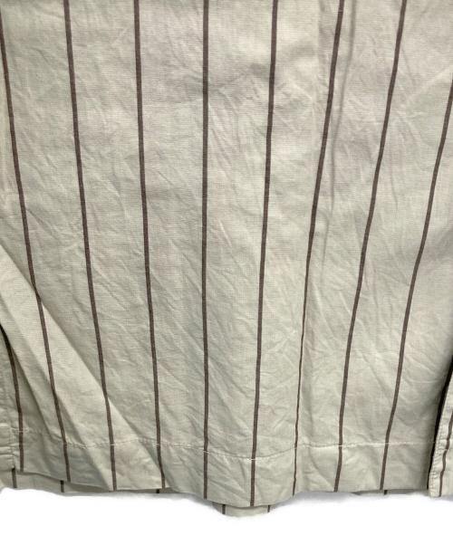 ISSEY MIYAKE MEN（イッセイミヤケメン）ISSEY MIYAKE MEN (イッセイミヤケメン) 半袖シャツ ベージュ サイズ:SIZE Mの古着・服飾アイテム
