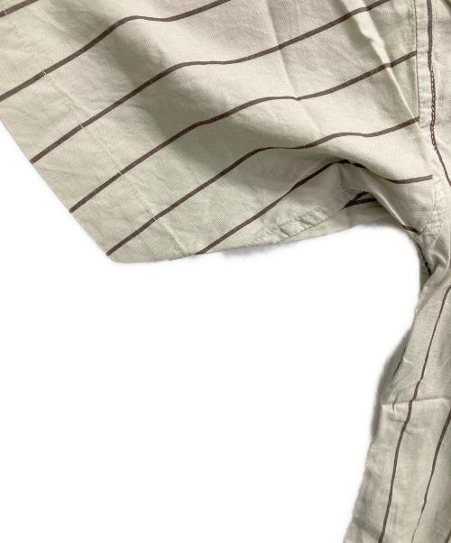 ISSEY MIYAKE MEN（イッセイミヤケメン）ISSEY MIYAKE MEN (イッセイミヤケメン) 半袖シャツ ベージュ サイズ:SIZE Mの古着・服飾アイテム