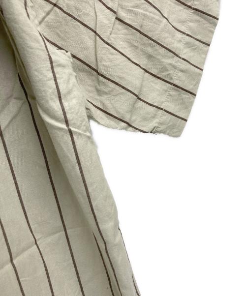 ISSEY MIYAKE MEN（イッセイミヤケメン）ISSEY MIYAKE MEN (イッセイミヤケメン) 半袖シャツ ベージュ サイズ:SIZE Mの古着・服飾アイテム