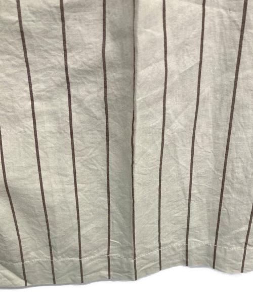 ISSEY MIYAKE MEN（イッセイミヤケメン）ISSEY MIYAKE MEN (イッセイミヤケメン) 半袖シャツ ベージュ サイズ:SIZE Mの古着・服飾アイテム