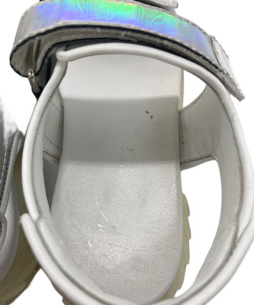 GIUSEPPE ZANOTTI（ジュゼッペザノッティ）GIUSEPPE ZANOTTI (ジュゼッペザノッティ) サンダル ホワイト サイズ:23.5の古着・服飾アイテム