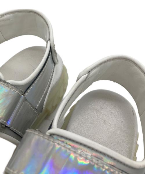 GIUSEPPE ZANOTTI（ジュゼッペザノッティ）GIUSEPPE ZANOTTI (ジュゼッペザノッティ) サンダル ホワイト サイズ:23.5の古着・服飾アイテム