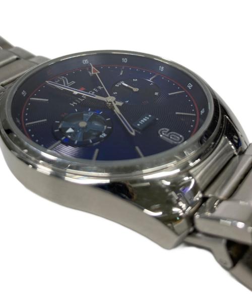 TOMY HILFGER（トミーヒルフィガー）TOMY HILFGER (トミーヒルフィガー) 腕時計 ネイビーの古着・服飾アイテム