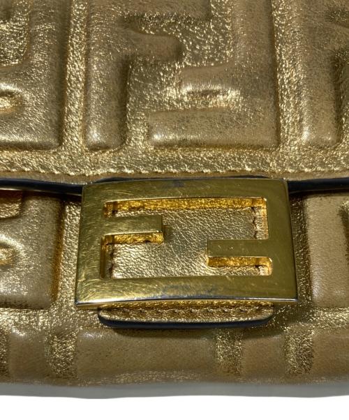 FENDI（フェンディ）FENDI (フェンディ) 長財布 ゴールドの古着・服飾アイテム