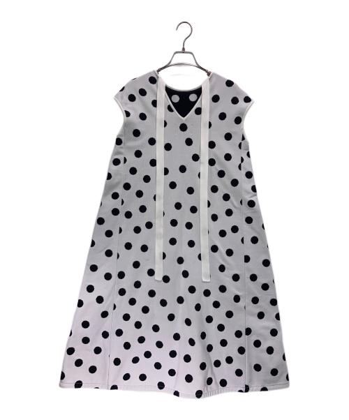 SEVEN TEN by MIHO KAWAHITO（セブン テン バイ ミホ カワヒト）SEVEN TEN by MIHO KAWAHITO (セブン テン バイ ミホ カワヒト) ノースリーブワンピース ホワイト×ブラック サイズ:Ｍの古着・服飾アイテム