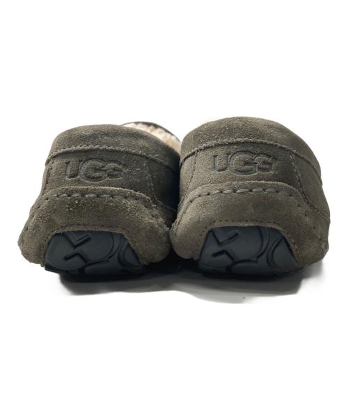 UGG（アグ）UGG (アグ) モカシンシューズ カーキ サイズ:26cmの古着・服飾アイテム