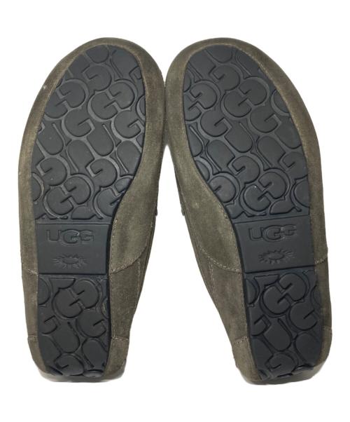 UGG（アグ）UGG (アグ) モカシンシューズ カーキ サイズ:26cmの古着・服飾アイテム